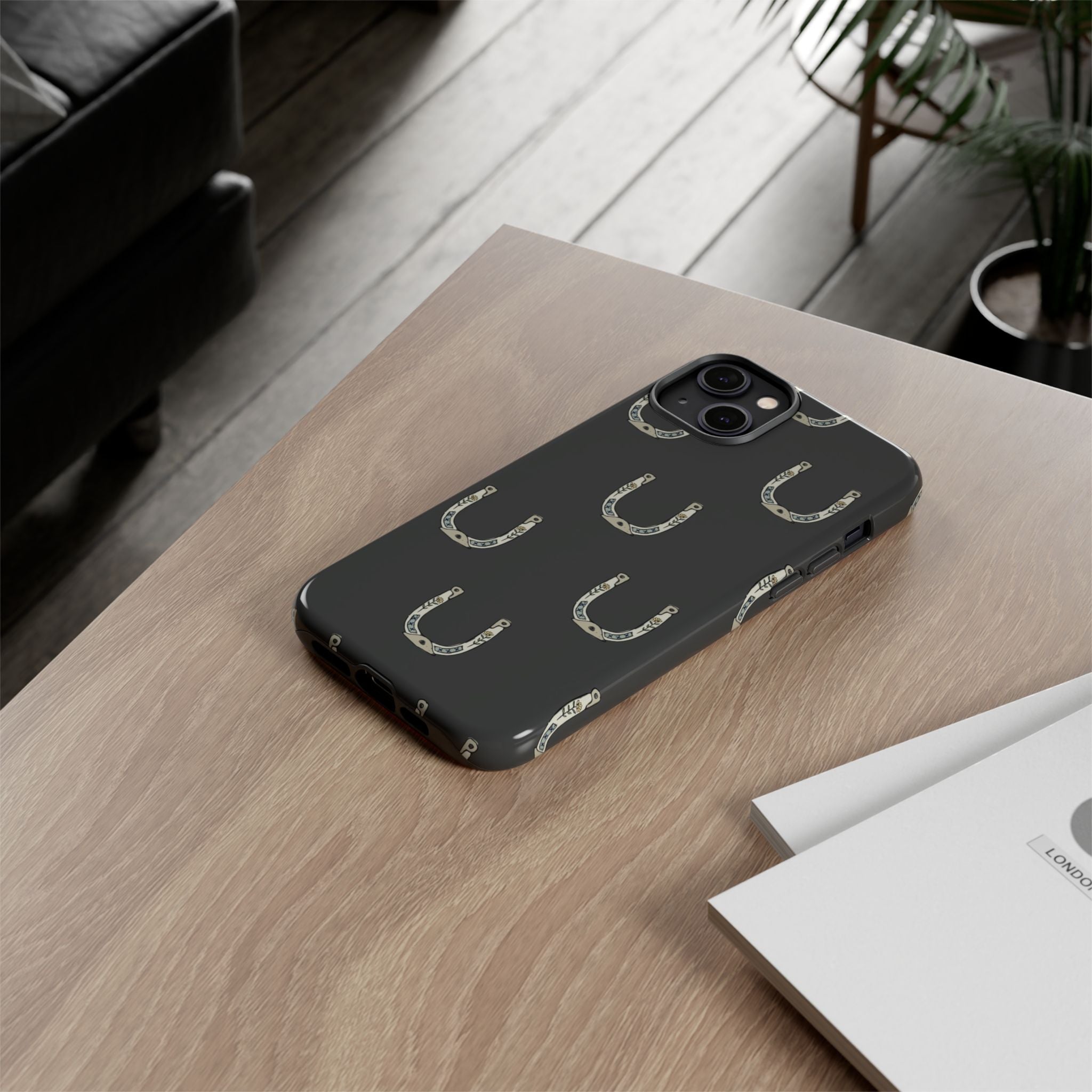 Lucky Horseshoe  — Lucky Rustic Grey iPhone Cover