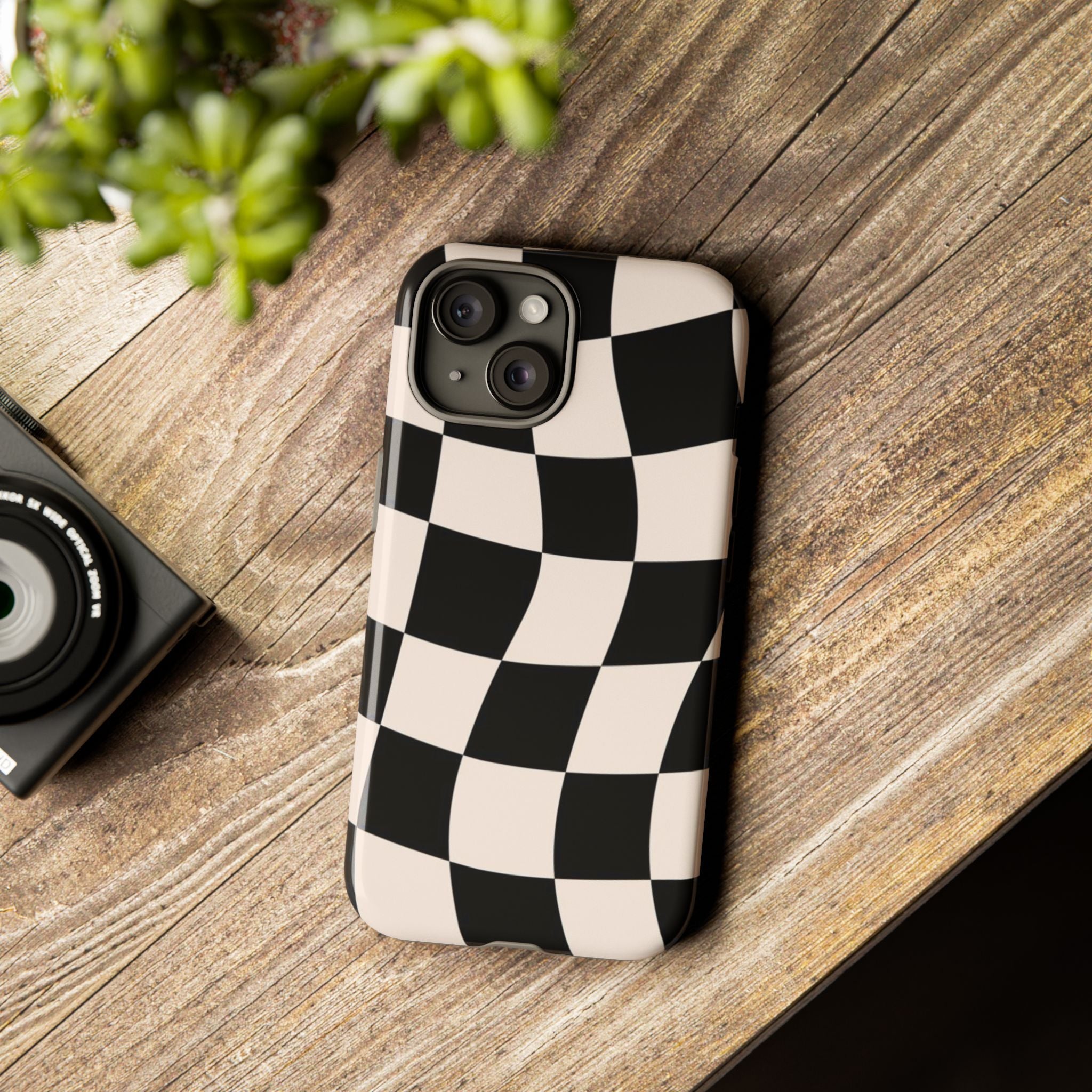 Black & White Wavy Checkered Phone Case — Black & Cream Retro Racing Pattern Tough Case