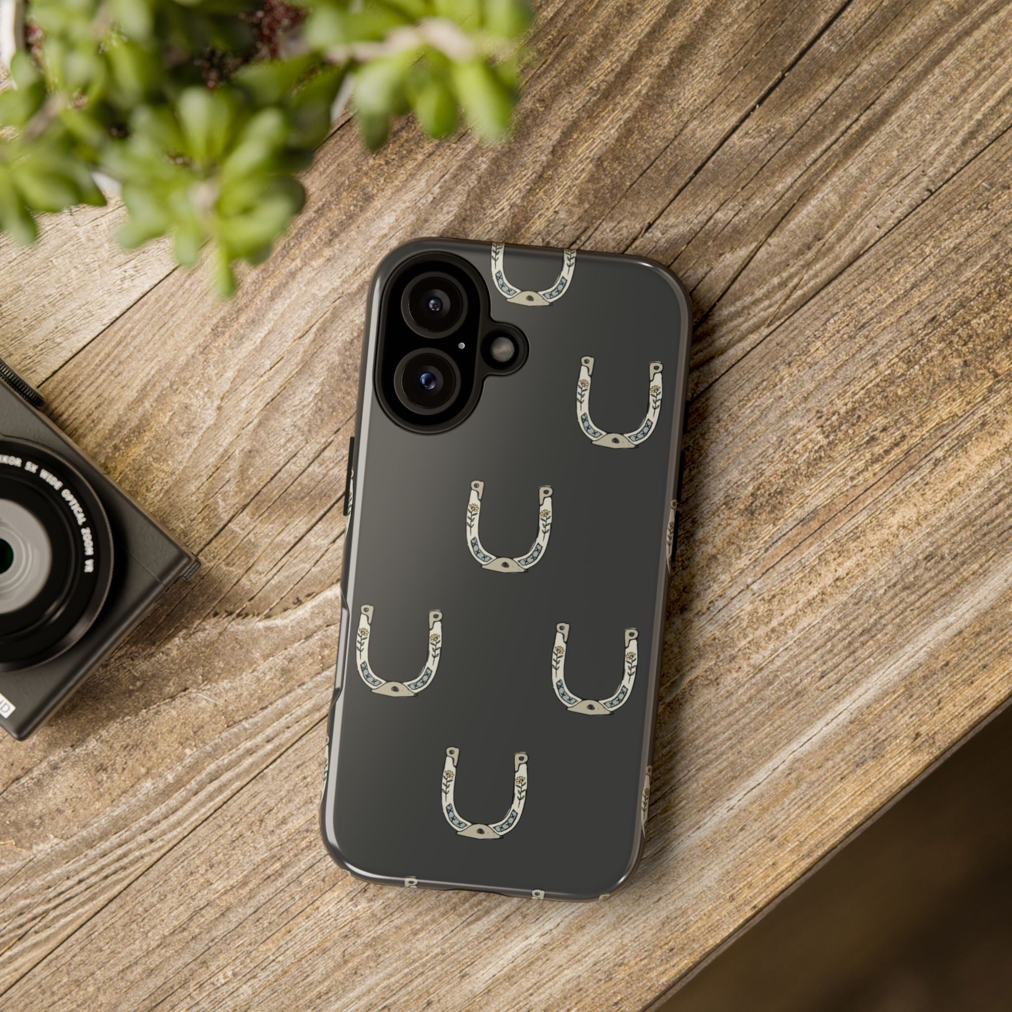 Lucky Horseshoe  — Lucky Rustic Grey iPhone Cover